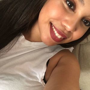 Meet your Posher, Desireé